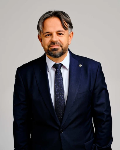 PhDr. Mgr. Robert Hruška